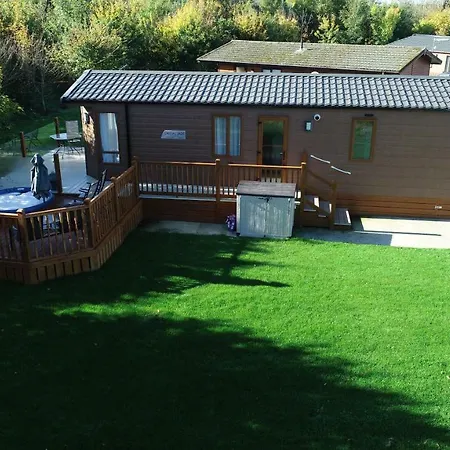 The Meadows Holiday park 4*